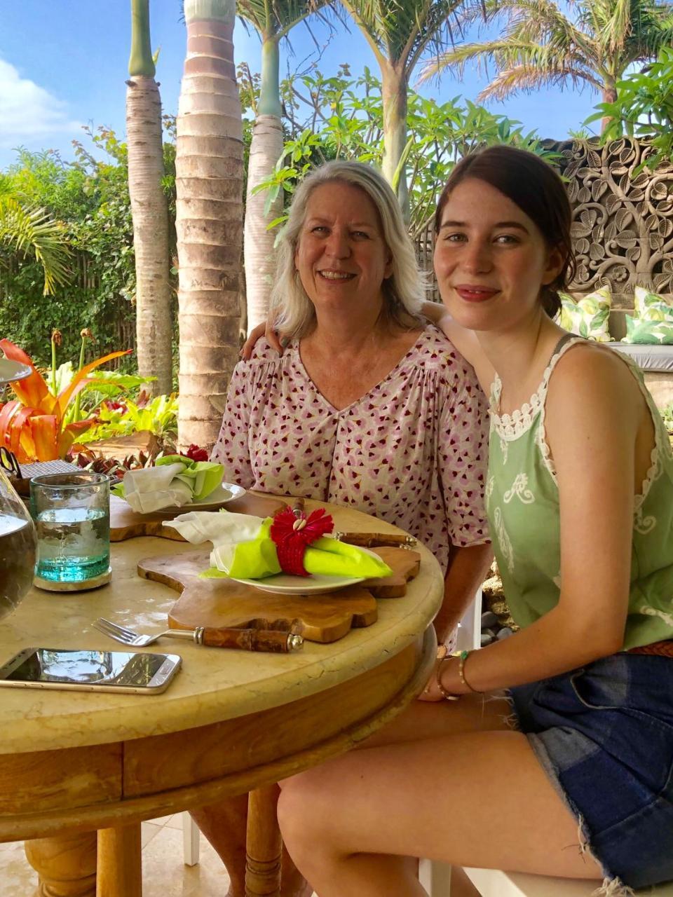 Nakai Beach Homestay Trafalgar Eksteriør billede